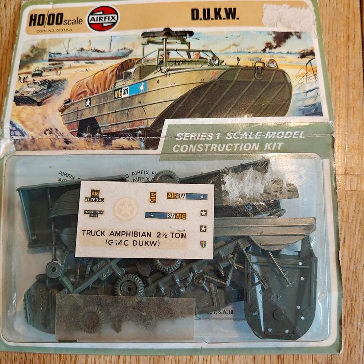 Airfix DUKW 1:76 Modelbouwpakket, Hobby en Vrije tijd, Modelbouw | Auto's en Voertuigen, Nieuw, Truck, 1:50 of kleiner, Airfix