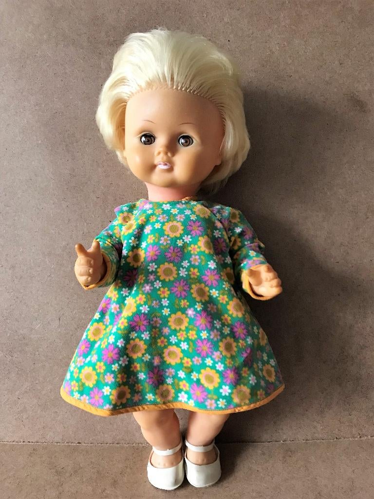 Grote Oude ARI Pop 42 cm, Verzamelen, Poppen, Ophalen of Verzenden, Gebruikt, Pop