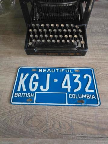 Vintage antieke kentekenplaat 80S BRITISH COLUMBIA KGJ-432 beschikbaar voor biedingen