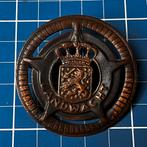Metalen borst embleem LANDWACHT NED INDIË pré 1942, Verzamelen, Ophalen of Verzenden, Landmacht, Nederland, Embleem of Badge
