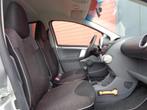 Peugeot 107 1.0-12V Sportium Airco 5DRS 121Dkm NAP, Voorwielaandrijving, Euro 5, Gebruikt, 4 stoelen