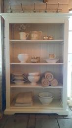 Stevige nette witte servies kast (nuzzelspul), Ophalen, Zo goed als nieuw, 25 tot 50 cm, 100 tot 150 cm