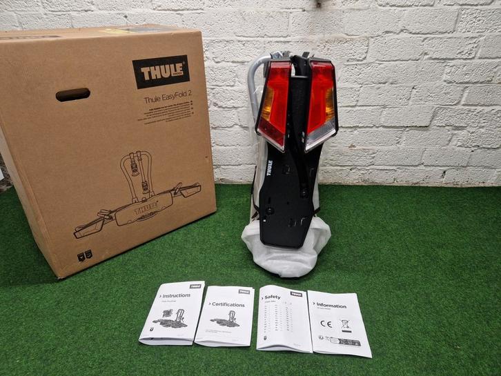 Nieuwe Thule EasyFold fietsendrager inklapbaar & kantelbaar, Auto diversen, Fietsendragers, Zo goed als nieuw, Trekhaakdrager