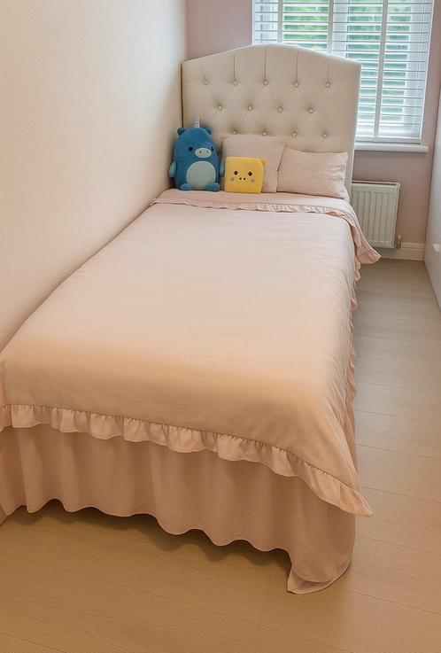 Boxspring met opberg 90>200 incl matras voor maar 300 euro, Huis en Inrichting, Slaapkamer | Boxsprings, Zo goed als nieuw, 90 cm