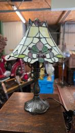 Tiffany lamp bronzen voet € 75, Ophalen of Verzenden