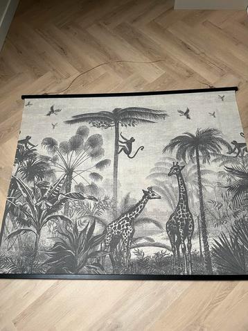 Wandkleed beschikbaar voor biedingen