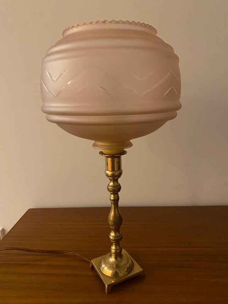 Vintage messing lamp met roze kap van glas, Huis en Inrichting, Lampen | Overige, Ophalen of Verzenden