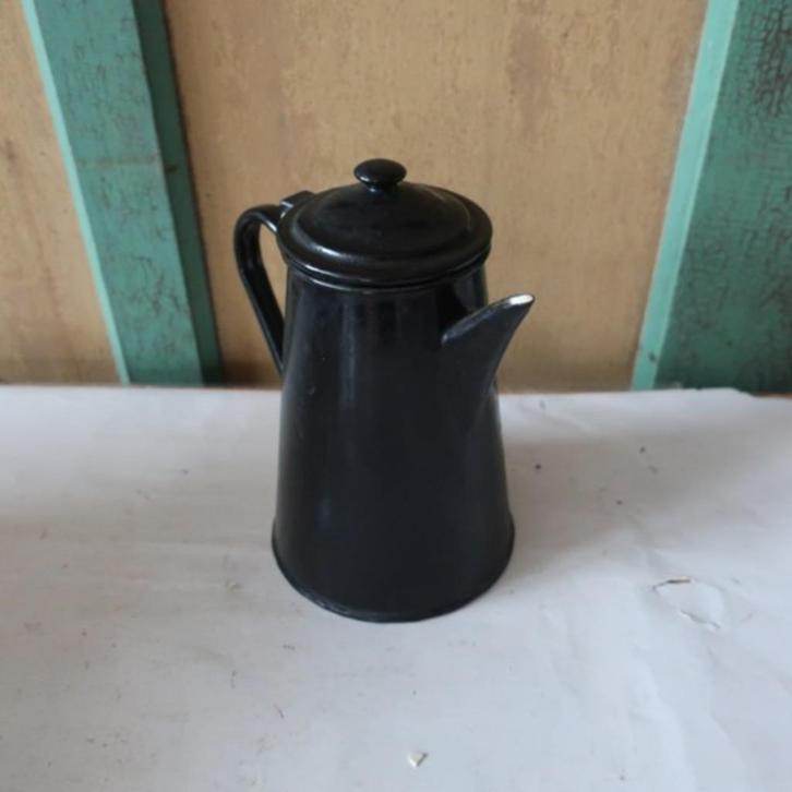 Pot emaille koffiepot zwart diameter 12,5 cm hoogte 20 cm, Antiek en Kunst, Antiek | Emaille, Ophalen of Verzenden
