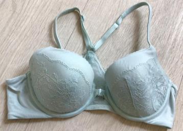 BH victoria’ s secret maat 36B beschikbaar voor biedingen