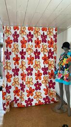 Gordijn bloemen, Huis en Inrichting, Stoffering | Gordijnen en Lamellen, Ophalen, Zo goed als nieuw, 200 cm of meer