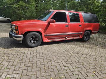 Chevrolet Suburban V8 grijs kenteken lpg! Motor defect beschikbaar voor biedingen