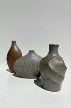 Vaas - Aardewerk, Overige kleuren, Aardewerk of Porselein, Ophalen of Verzenden, Zo goed als nieuw