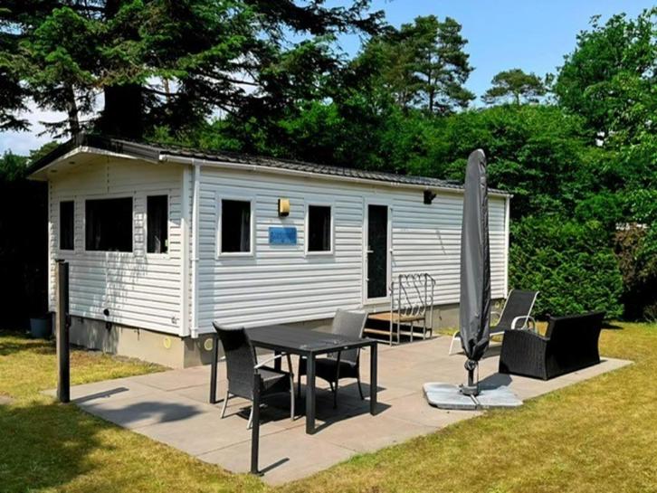 Chalet Te Koop op de Veluwe in Bennekom, Caravans en Kamperen, Stacaravans, tot en met 4, Ophalen