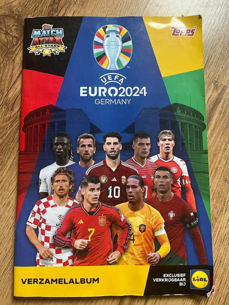UEFA Euro 2024 verzamelalbum Match Attax, Ophalen of Verzenden, Zo goed als nieuw