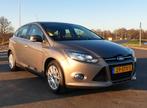 Ford Focus 1.6 Titanium 125pk 2011, Auto's, 4 cilinders, Bruin, 635 kg, Handgeschakeld