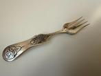 Antiek zilveren zuurvorkje, 1855, massief zilver, Ophalen of Verzenden, Zilver