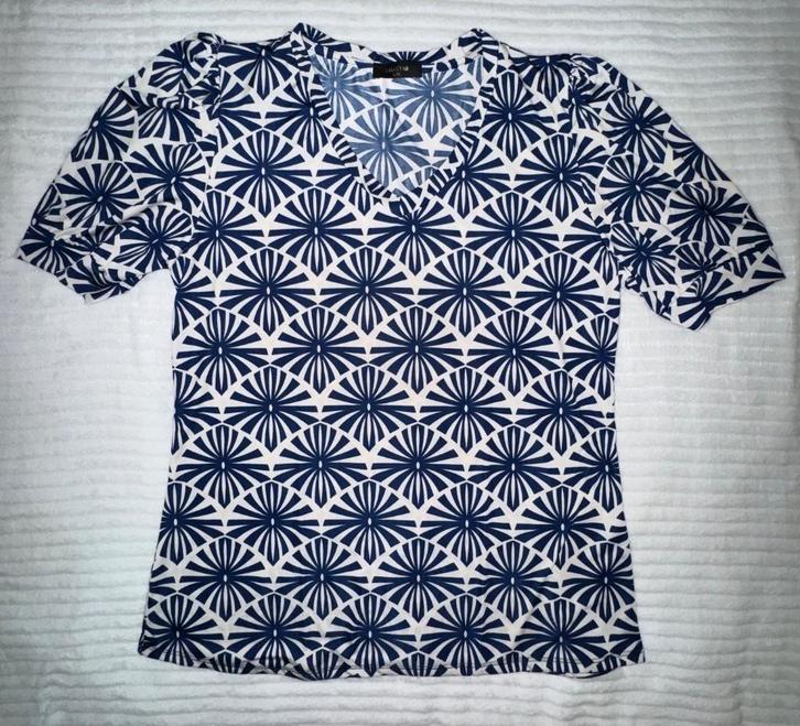 Shirt Chastar donkerblauw L/XL valt klein, Kleding | Dames, Tops, Zo goed als nieuw, Maat 38/40 (M), Blauw, Korte mouw, Verzenden