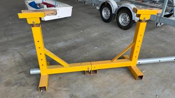 Bootbok / Bokken  Stempels voor boot 30 ton | Winterstalling beschikbaar voor biedingen