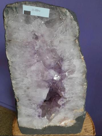 Amethist Geode van 11.3 kilo. beschikbaar voor biedingen