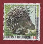 Fauna - Dieren - Stekelvarken met jong - Guinéé Ecuatorial, Ophalen of Verzenden, Gestempeld, Dier of Natuur