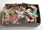 Grote partij postzegels uit verschillende wereld landen., Ophalen of Verzenden, Buitenland