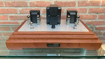 EL 84 buizenverstker 2 x 12 watt 8 en 16 ohm beschikbaar voor biedingen