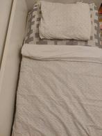 Kinderkussen en Deken Set, Ophalen, Jongetje of Meisje, Wit, Zo goed als nieuw