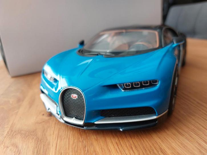 Kyosho Ousia Bugatti Chiron Black/Blue, Hobby en Vrije tijd, Modelauto's | 1:18, Zo goed als nieuw, Auto, Kyosho, Ophalen of Verzenden