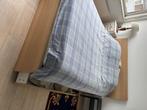 Bed 140 x 200, Ophalen, Gebruikt, Beige, Tweepersoons