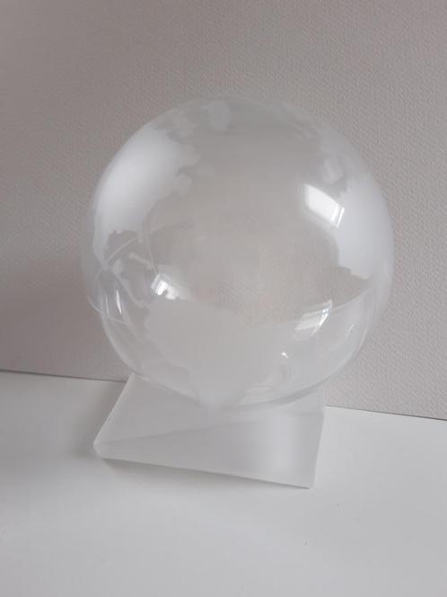 "Royal Leerdam" kristallen wereldbol., Antiek en Kunst, Antiek | Glas en Kristal, Ophalen of Verzenden