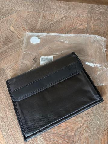 Nieuwe 13 inch Tablet/Laptop Hoes beschikbaar voor biedingen