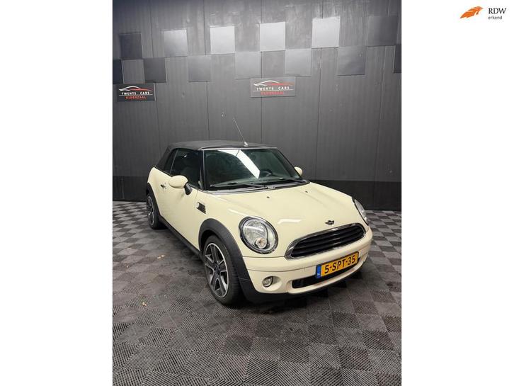Mini Mini Cabrio 1.6 One | Clima | PDC | Stoelverwarming |, Auto's, Mini, Bedrijf, Te koop, Cabrio, ABS, Airbags, Airconditioning