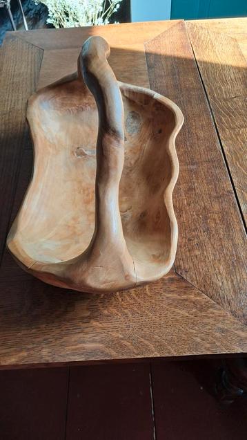 Houten Fruitmand met Handvat beschikbaar voor biedingen