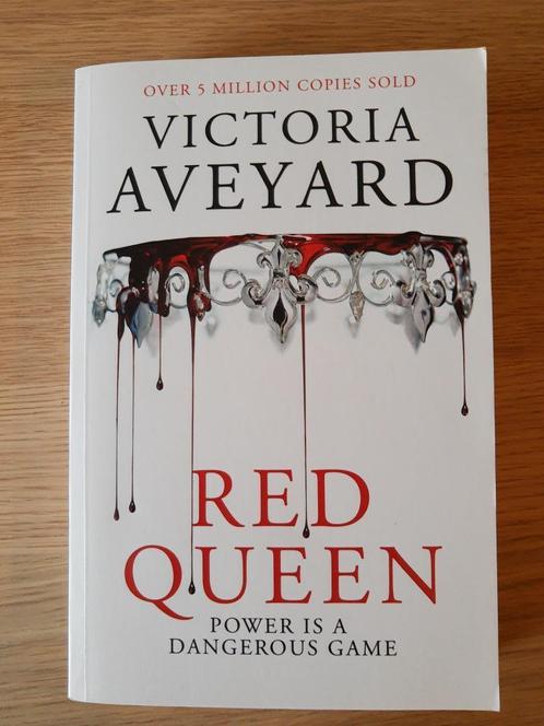 Red Queen - Victoria Aveyard, Boeken, Fantasy, Zo goed als nieuw, Ophalen of Verzenden