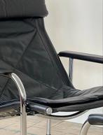 Strässle fauteuil met hocker model 1127, Gebruikt, Metaal, Ophalen