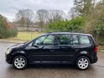 Volkswagen TOURAN 1.6 TDI Automaat - Navi - Airco - PDC, Auto's, Volkswagen, Euro 5, Gebruikt, 4 cilinders, Zwart