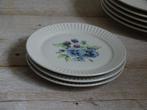 Servies, Jet (by Ter Steege), BRAMEN EN VIOOLTJES, z.g.a.n., Ophalen of Verzenden, Zo goed als nieuw, Aardewerk, Overige stijlen