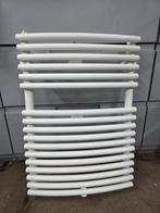 Badkamer radiator met 3 ophang bevestigingen, afm 53x74cm, Gebruikt, Radiator, Ophalen of Verzenden, 60 tot 150 cm