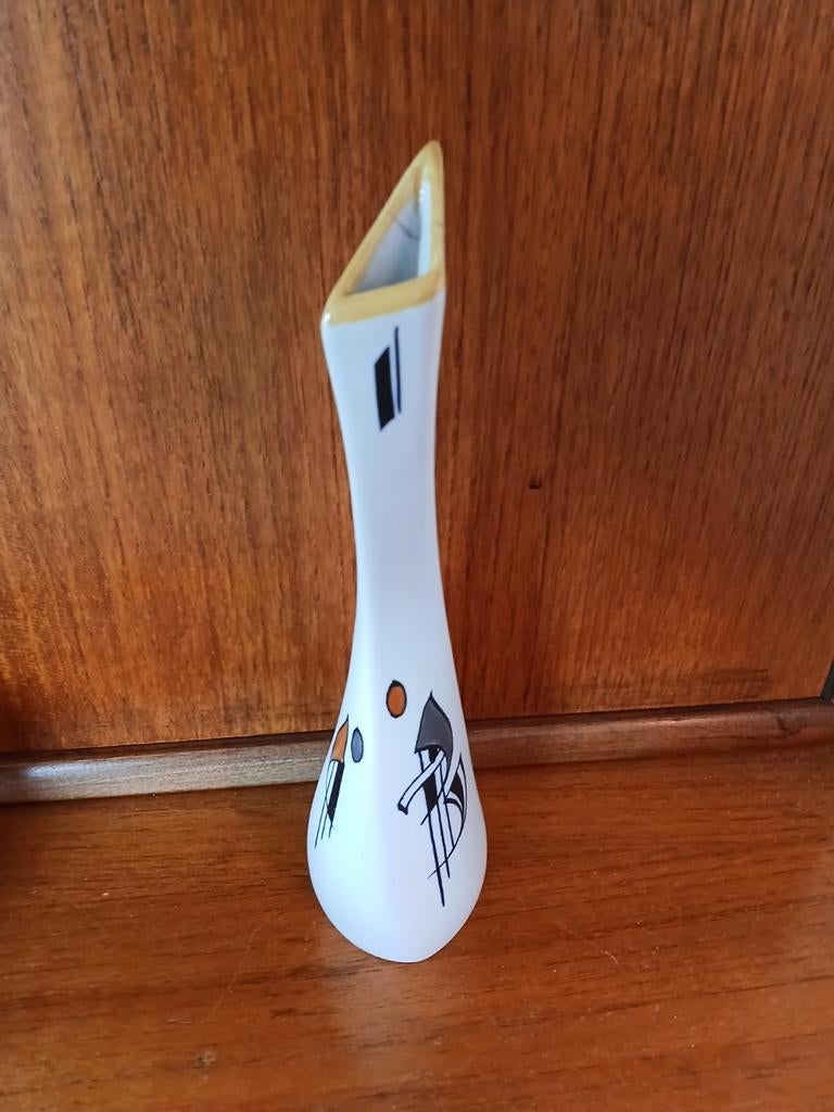 Witte vaas met decoratie 1950 peter Müller, Wit, Aardewerk of Porselein, Ophalen of Verzenden, Zo goed als nieuw