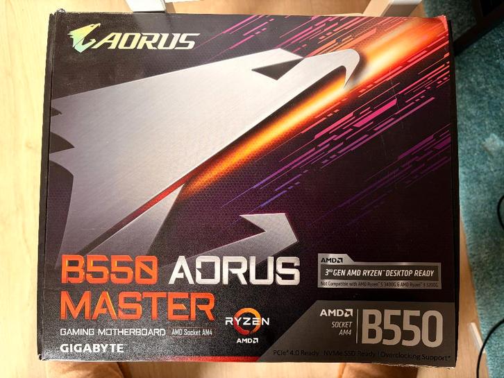 Gigabyte AORUS B550 Master Topstaat, Computers en Software, Moederborden, Zo goed als nieuw, AMD, DDR4, Ophalen