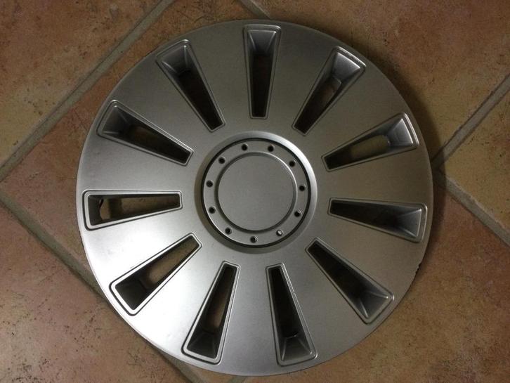 Wieldop Silverstone F ( 16 inch ), Auto diversen, Wieldoppen, Gebruikt, Ophalen of Verzenden