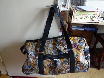 weekend tas beschikbaar voor biedingen