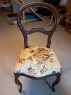 Antieke stoel met bloemmotief, Antiek en Kunst, Antiek | Meubels | Stoelen en Banken, Ophalen of Verzenden