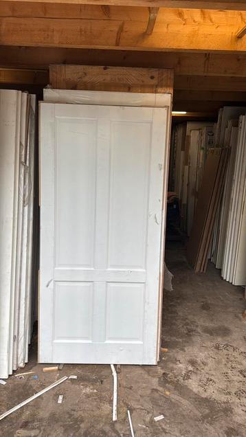 Opdek paneeldeur 93x201.5 cm rechtshangend nr 081 beschikbaar voor biedingen