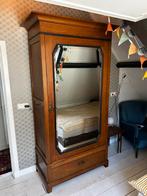 Antieke kast met grote spiegel, Ophalen