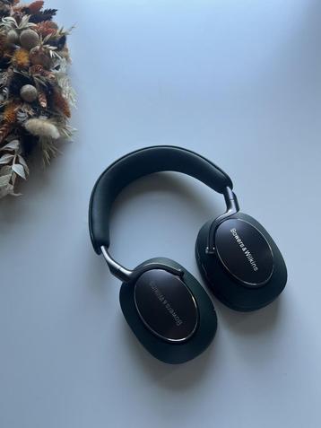 Bowers en Wilkins PX8 groen + maand garantie beschikbaar voor biedingen