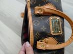 Louis vuitton kinder tasje, Sieraden, Tassen en Uiterlijk, Tassen | Damestassen, Ophalen of Verzenden, Zo goed als nieuw, Bruin