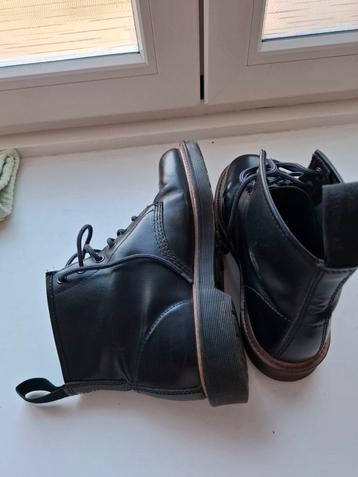 Dr.Martens dames schoenen  beschikbaar voor biedingen