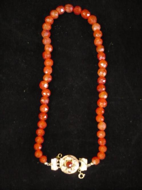 carneool ketting met gouden slot ca.43.5 cm - ca. 50 gram, Sieraden, Tassen en Uiterlijk, Antieke sieraden, Ketting, Goud, Verzenden