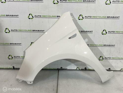 Voorscherm Links Hyundai i20 UD CLEAR WHITE 66311-1J000, Auto-onderdelen, Carrosserie en Plaatwerk, Hyundai, Gebruikt, Ophalen of Verzenden